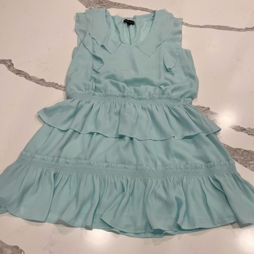 NWOT Banana republic, women’s size medium flowie dress super cute